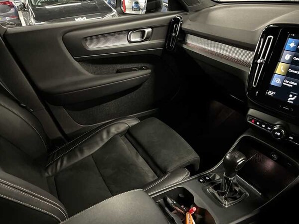 Used Volvo XC40 2021 for sale - 76261907: Photo 17
