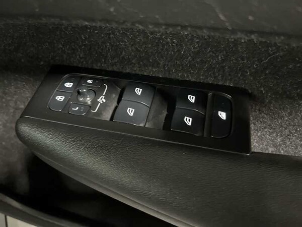 Used Volvo XC40 2021 for sale - 76261907: Photo 18