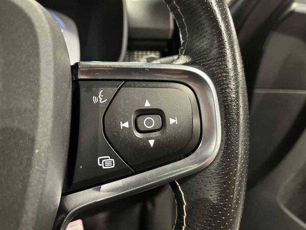 Used Volvo XC40 2021 for sale - 76261907: Photo 22