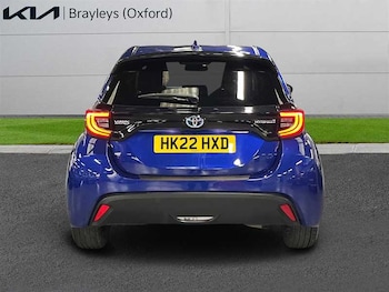 Used Toyota Yaris 2022 for sale - 76155233: Photo