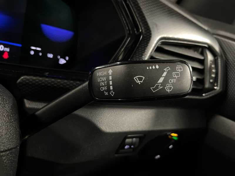 Used Volkswagen T-Cross 2022 for sale - 76564000: Photo 25