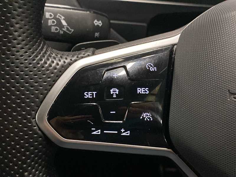 Used Volkswagen Tiguan 2023 for sale - 78103392: Photo 16