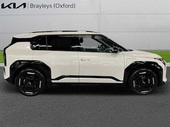 Used Kia EV3 2025 for sale - 76034162: Photo 3