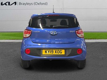 Used Hyundai i10 2019 for sale - 76261991: Photo