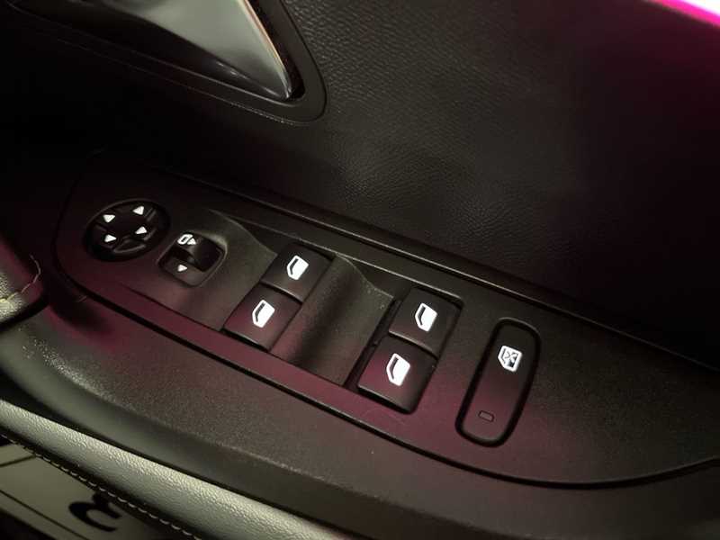 Used Peugeot 2008 2021 for sale - 77010698: Photo 17