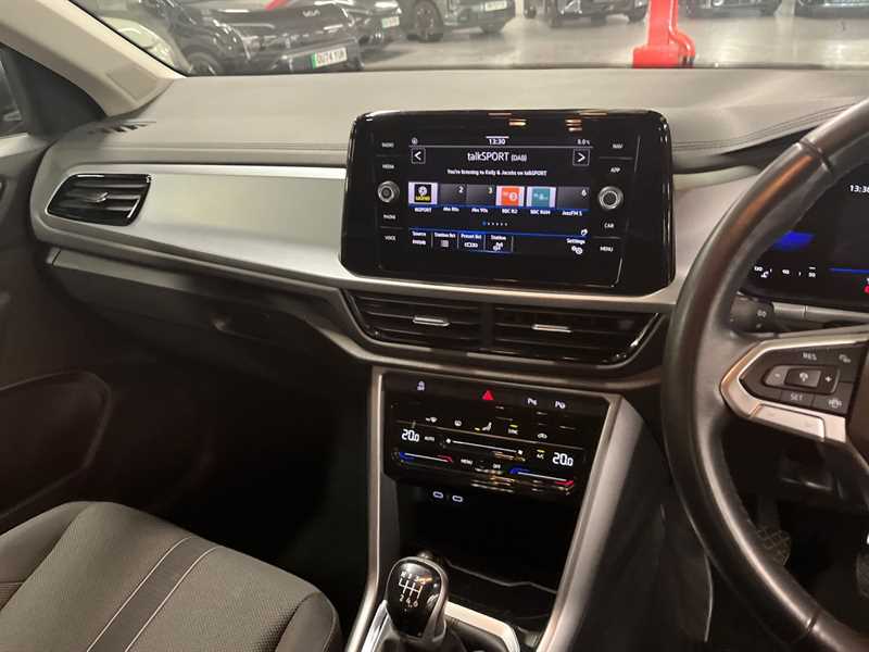 Used Volkswagen T-Roc 2022 for sale - 77911485: Photo 17