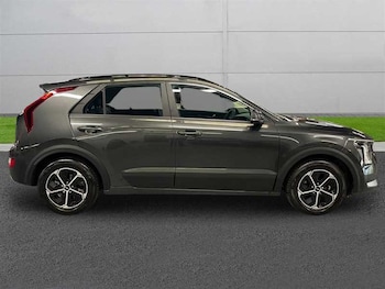 Used Kia Niro 2025 for sale - 78172800: Photo