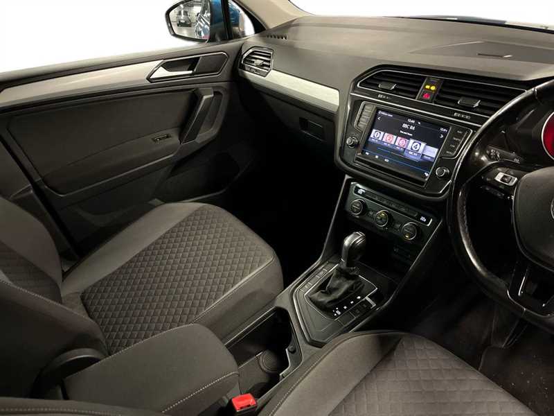 Used Volkswagen Tiguan 2017 for sale - 76731848: Photo 8