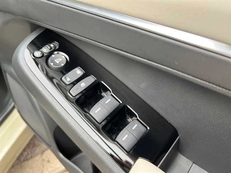 Used Honda HR-V 2023 for sale - 76217484: Photo 18