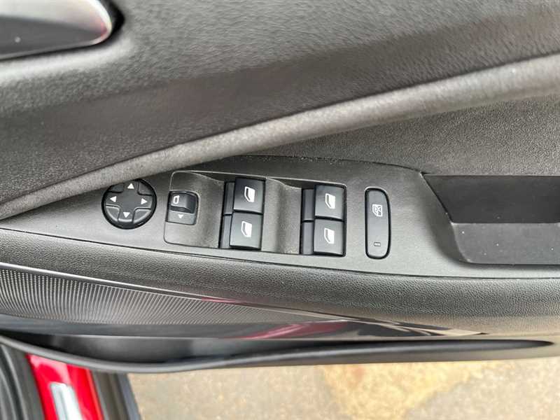 Used Vauxhall Crossland 2021 for sale - 76315877: Photo 18