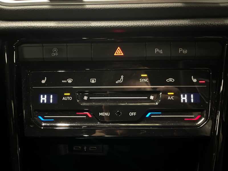 Used Volkswagen T-Roc 2022 for sale - 77911435: Photo 12