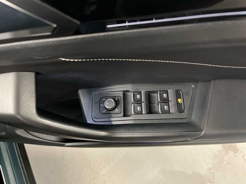 Used Volkswagen T-Roc 2022 for sale - 77911435: Photo 18