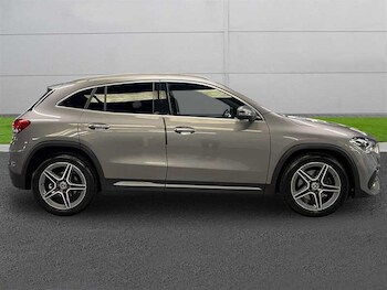 Used Mercedes-Benz GLA 2021 for sale - 78912867: Photo