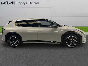 Used Kia EV4 2025 for sale - 78050630: Photo