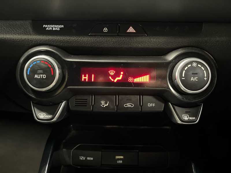 Used Kia Stonic 2021 for sale - 77600683: Photo 12