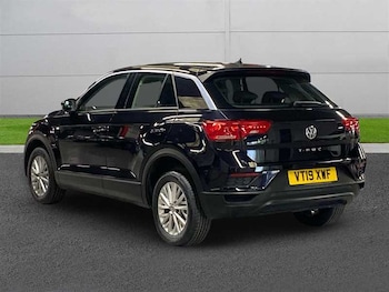 Used Volkswagen T-Roc 2019 for sale - 78518744: Photo