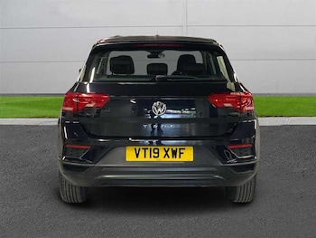 Used Volkswagen T-Roc 2019 for sale - 78518744: Photo