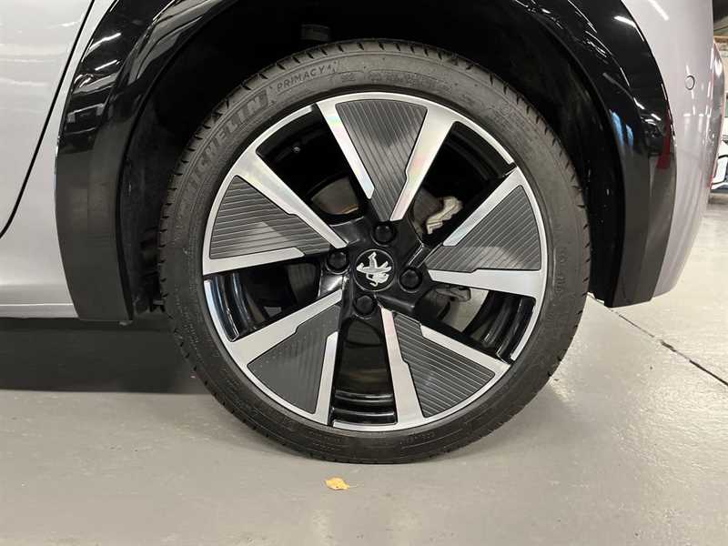 Used Peugeot 208 2021 for sale - 77146125: Photo 6