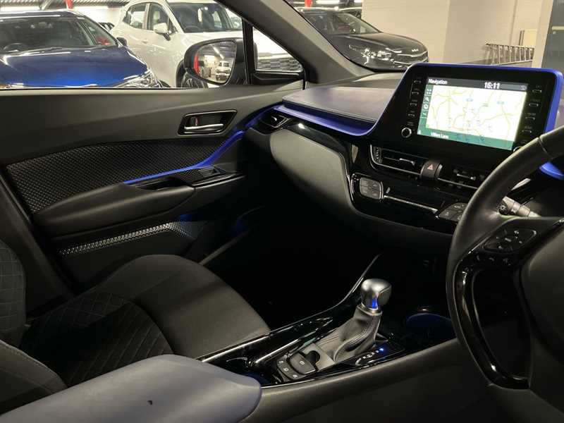 Used Toyota C-HR 2021 for sale - 77373172: Photo 17