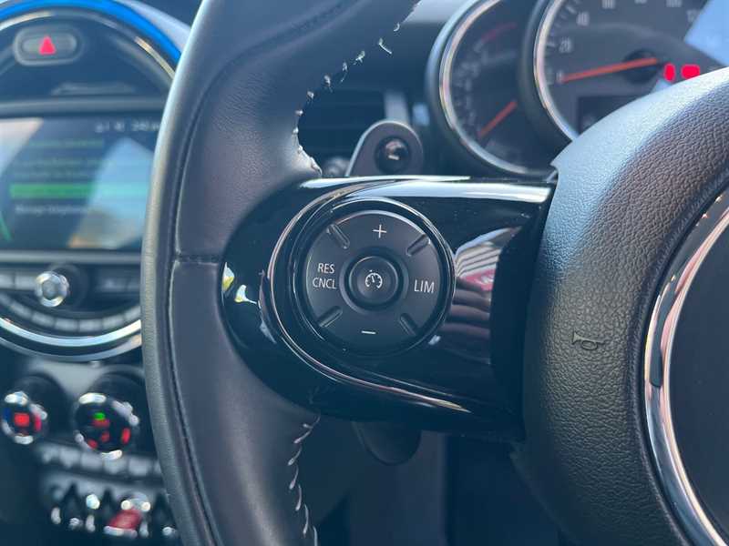 Used MINI Hatch 2019 for sale - 76515127: Photo 16