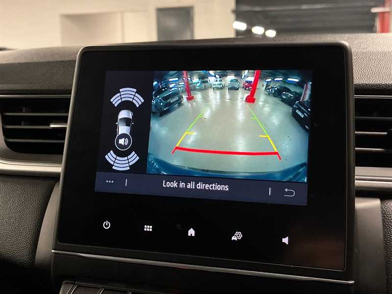 Used Renault Captur 2023 for sale - 77442846: Photo 11