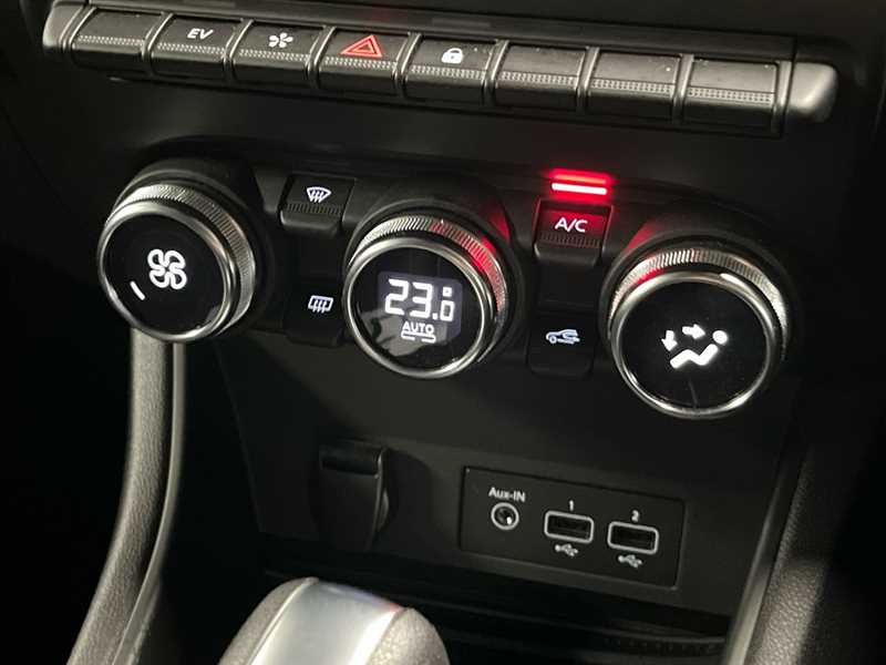 Used Renault Captur 2023 for sale - 77442846: Photo 12