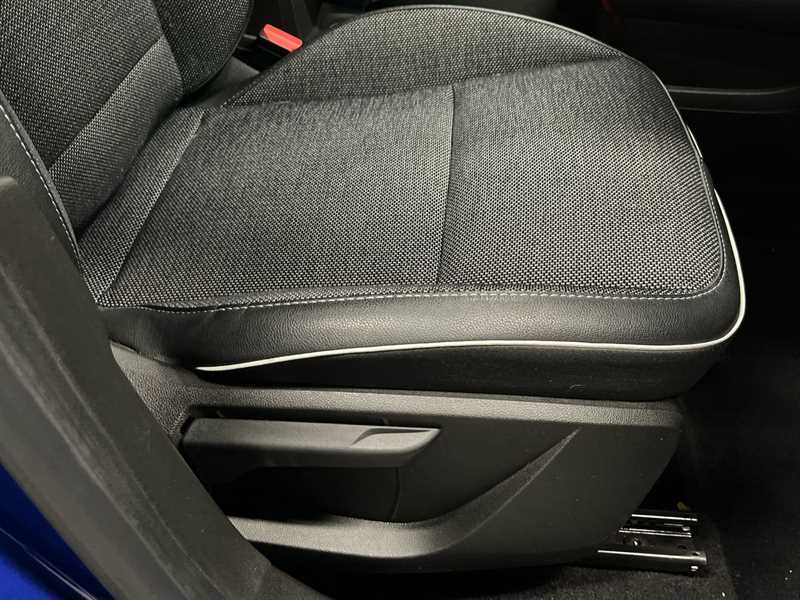 Used Renault Captur 2023 for sale - 77442846: Photo 24