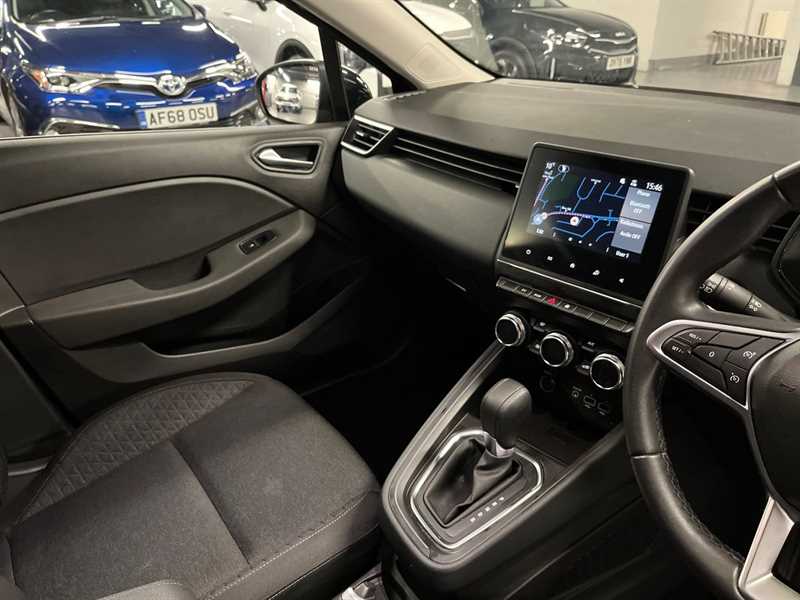 Used Renault Clio 2023 for sale - 77428435: Photo 17