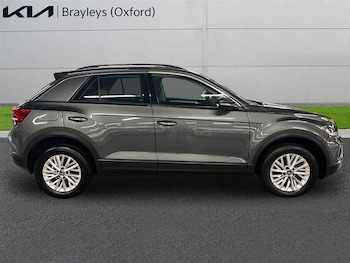 Used Volkswagen T-Roc 2022 for sale - 77193819: Photo
