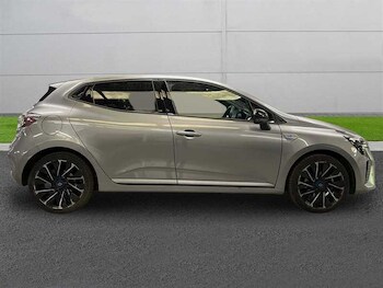 Used Renault Clio 2024 for sale - 78302736: Photo