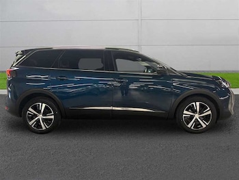 Used Peugeot 5008 2023 for sale - 78831496: Photo
