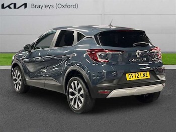 Used Renault Captur 2023 for sale - 76378617: Photo