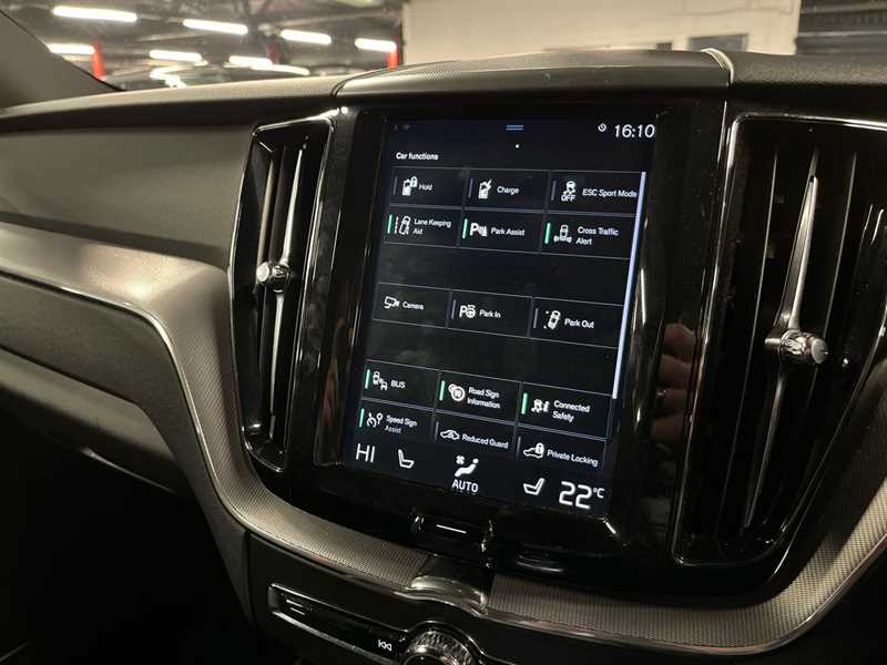 Used Volvo XC60 2018 for sale - 77472115: Photo 11