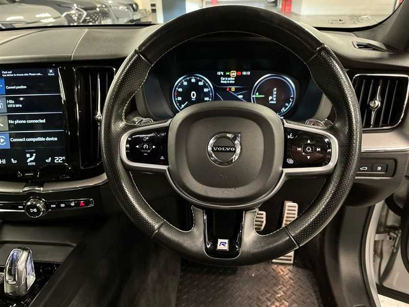 Used Volvo XC60 2018 for sale - 77472115: Photo 15