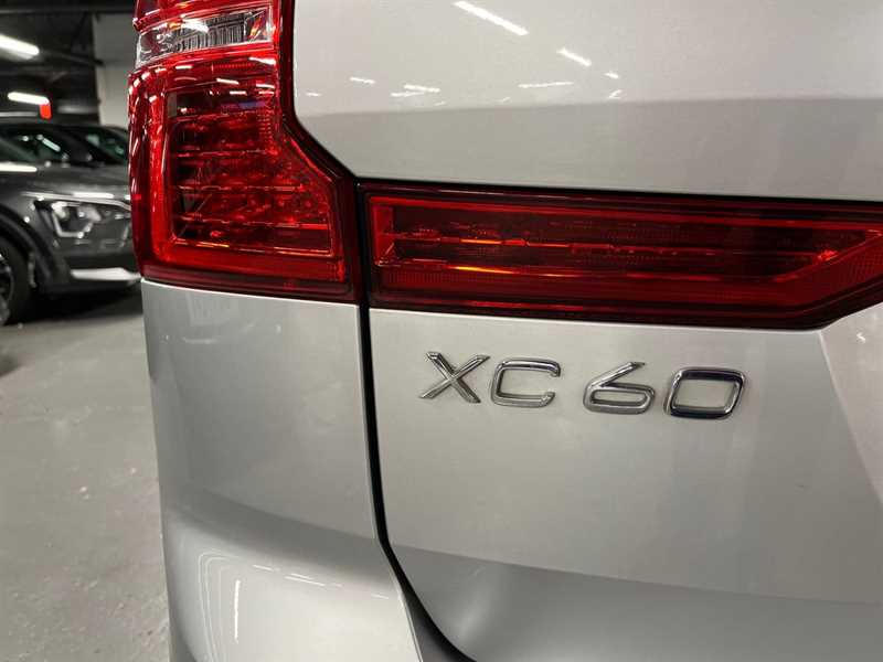 Used Volvo XC60 2018 for sale - 77472115: Photo 22