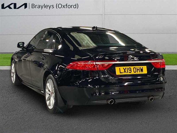 Used Jaguar XF 2019 for sale - 76272709: Photo 2