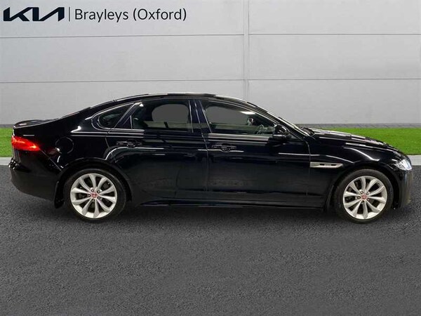 Used Jaguar XF 2019 for sale - 76272709: Photo 3
