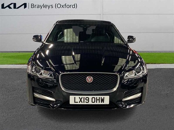 Used Jaguar XF 2019 for sale - 76272709: Photo 5