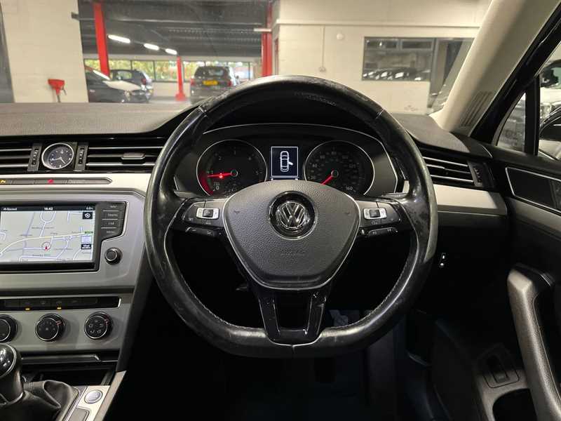 Used Volkswagen Passat 2016 for sale - 76155228: Photo 15