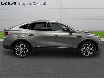 Used Renault Arkana 2023 for sale - 76155316: Photo