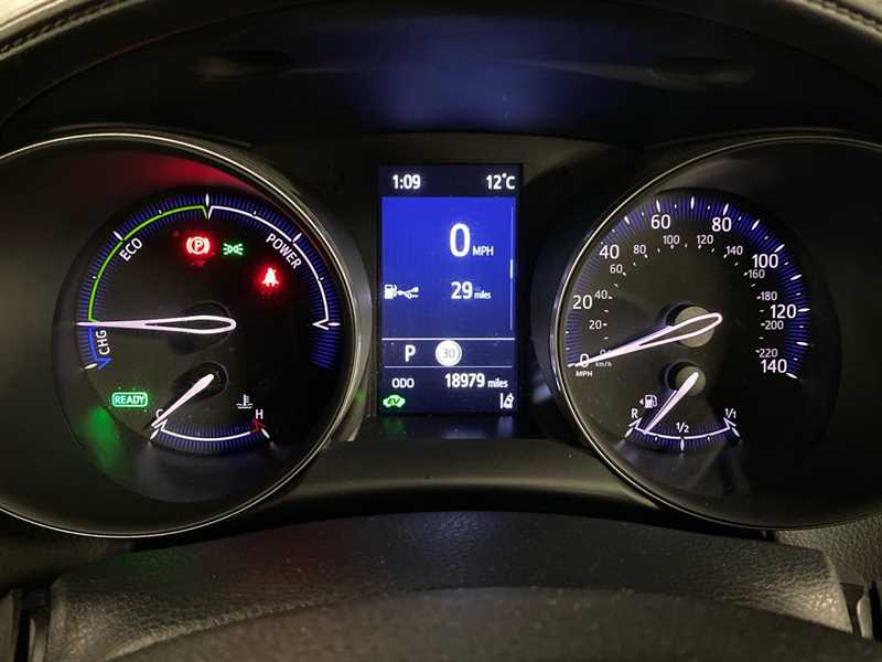 Used Toyota C-HR 2023 for sale - 77996854: Photo 14