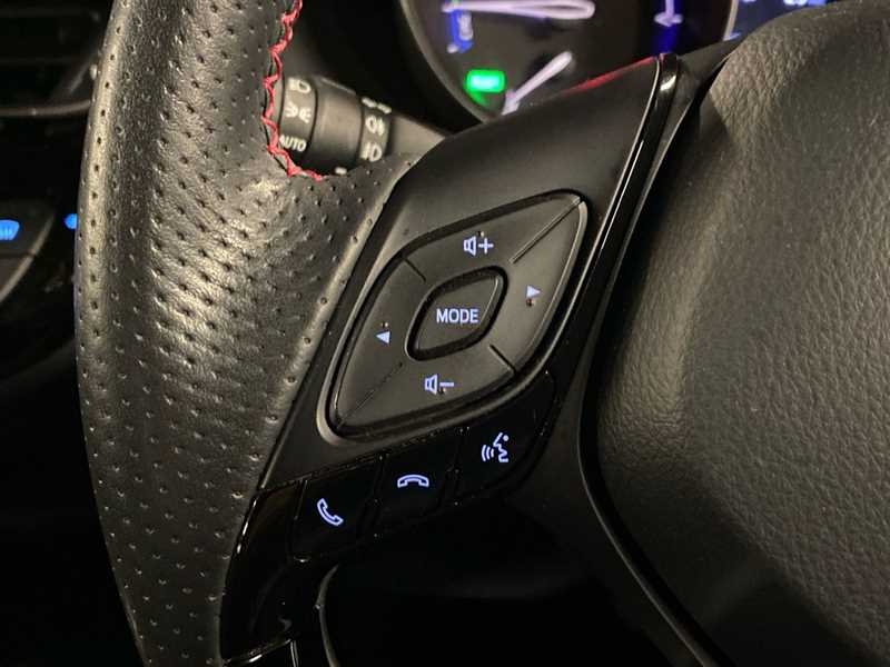 Used Toyota C-HR 2023 for sale - 77996854: Photo 16