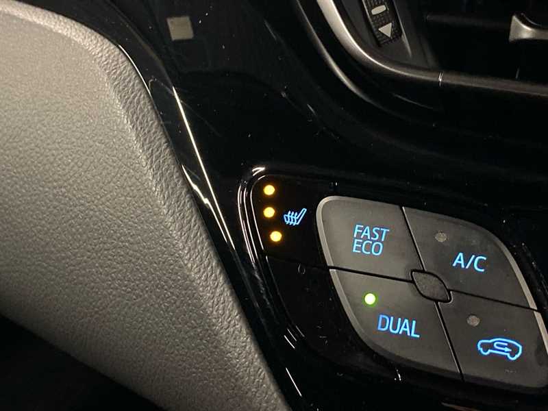 Used Toyota C-HR 2023 for sale - 77996854: Photo 25