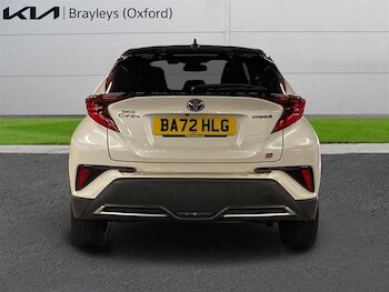 Used Toyota C-HR 2023 for sale - 77996854: Photo