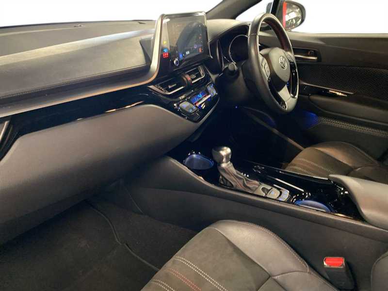 Used Toyota C-HR 2023 for sale - 77996854: Photo 7