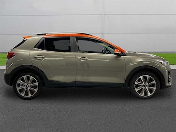 Used Kia Stonic 2018 for sale - 78246967: Photo
