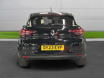 Used Renault Clio 2023 for sale - 78844532: Photo