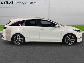 Used Kia Ceed 2023 for sale - 77885625: Photo