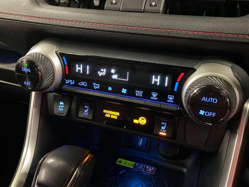 Used Toyota RAV4 2022 for sale - 77614848: Photo 12