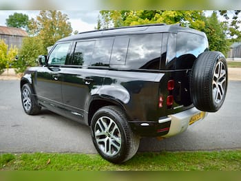 Used Land Rover Defender 2022 for sale - 79782700: Photo